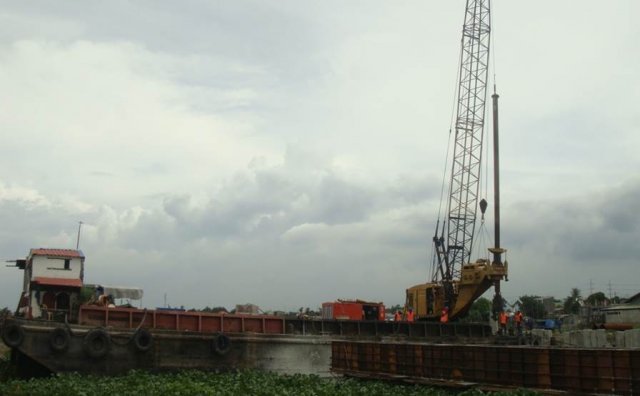 Crane Barge - Luzviminda Kwatro
